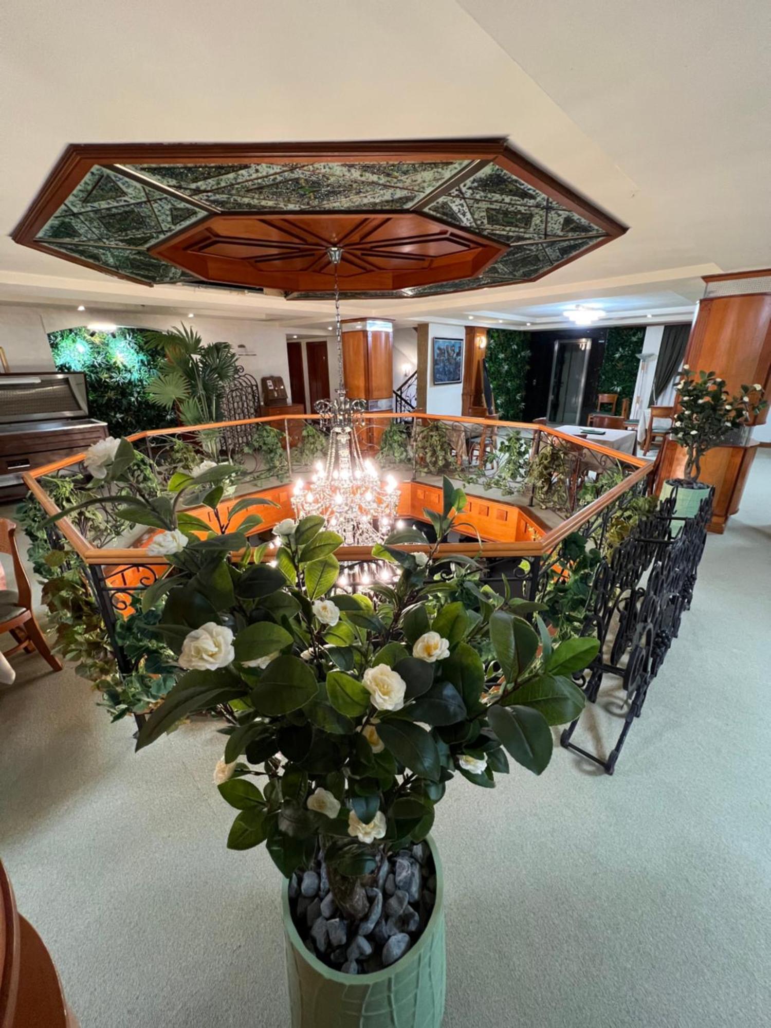 Hotel Princi I Arberit Приштина Экстерьер фото